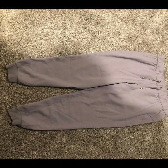 Lulu lemon on the fly - Picture 2 of 3